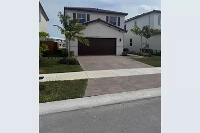 2584 SE 25th Ct, Homestead, FL 33035 - Photo 3