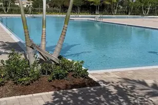 2584 SE 25th Ct, Homestead, FL 33035 - Photo 5