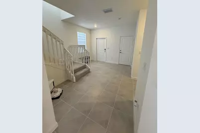 2584 SE 25th Ct, Homestead, FL 33035 - Photo 11