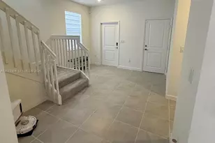 2584 SE 25th Ct, Homestead, FL 33035 - Photo 11