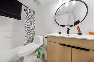 7601 E Treasure Dr, North Bay Village, FL 33141 - Photo 29