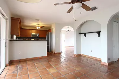 21308 SW 87 Pl, Cutler Bay, FL 33189 - Photo 7