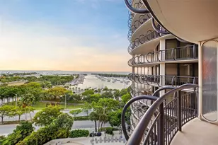 2843 S Bayshore Dr, Miami, FL 33133 - Photo 47