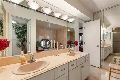 2843 S Bayshore Dr #11F, Miami, FL 33133 - Photo 25