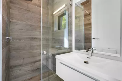 1525 Bay Rd #1525, Miami Beach, FL 33139 - Photo 13