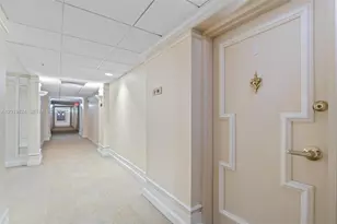 5700 Collins Ave, Miami Beach, FL 33140 - Photo 5