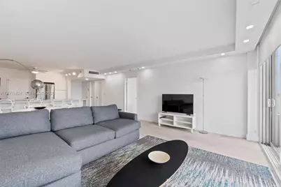 5700 Collins Ave #7J, Miami Beach, FL 33140 - Photo 13