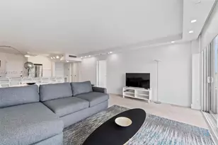 5700 Collins Ave, Miami Beach, FL 33140 - Photo 13