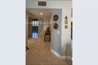 1400 SW 131st Way #203Q, Pembroke Pines, FL 33027 - Photo 5