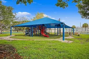 7256 SW 94th Pl, Miami, FL 33173 - Photo 1