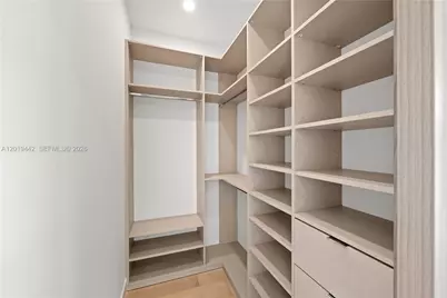 280 NW 47th St, Miami, FL 33127 - Photo 21