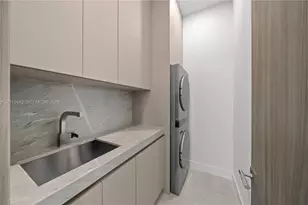 280 NW 47th St, Miami, FL 33127 - Photo 49