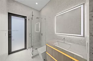 280 NW 47th St, Miami, FL 33127 - Photo 15