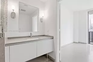 68 SE 6th St, Miami, FL 33131 - Photo 67