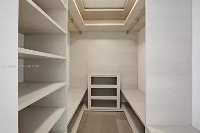 68 SE 6th St #2702, Miami, FL 33131 - Photo 53