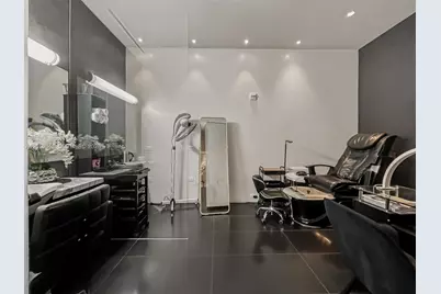 68 SE 6th St #2702, Miami, FL 33131 - Photo 17