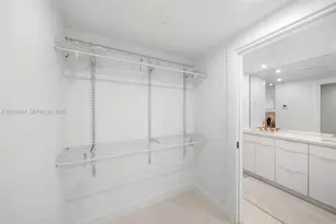5255 Collins Ave, Miami Beach, FL 33140 - Photo 21
