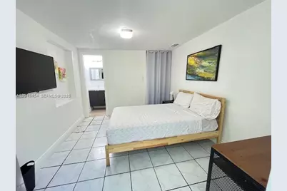 410 NW 31st St # 2, Miami, FL 33127 - Photo 3