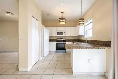 22280 SW 93rd Pl, Cutler Bay, FL 33190 - Photo 7