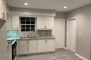 1244 NE 149th St, Miami, FL 33161 - Photo 3