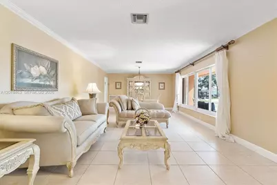 1730 NW 108th Ave, Pembroke Pines, FL 33026 - Photo 11