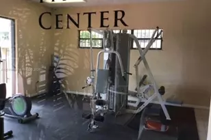 6950 Miami Gardens Dr, Hialeah, FL 33015 - Photo 9