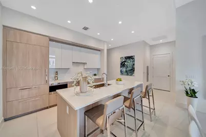 153 N Seabreeze #403, Fort Lauderdale, FL 33304 - Photo 11