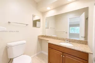 2101 NE 51st St, Fort Lauderdale, FL 33308 - Photo 9