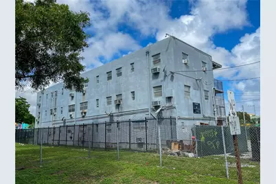 220 NW 11th Ter, Miami, FL 33136 - Photo 9