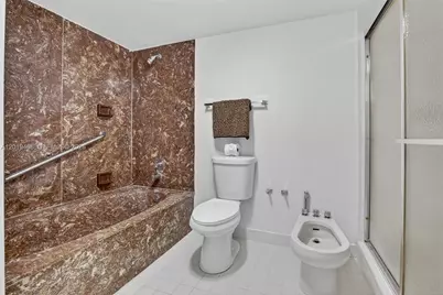 2808 N 46th Ave #E654, Hollywood, FL 33021 - Photo 23