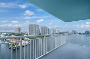 301 174, Sunny Isles Beach, FL 33160 - Photo 3