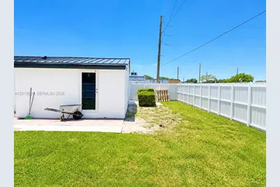 1881 NW 157th St, Miami Gardens, FL 33054 - Photo 17