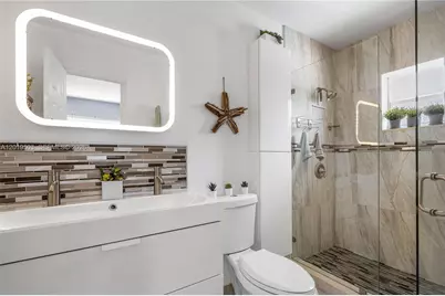 3021 N 72nd Way, Hollywood, FL 33024 - Photo 15