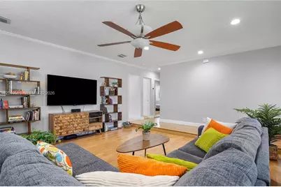3021 N 72nd Way, Hollywood, FL 33024 - Photo 9