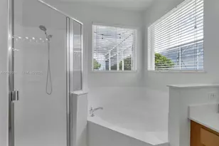 447 Higher Combe Dr, Davenport, FL 33897 - Photo 29