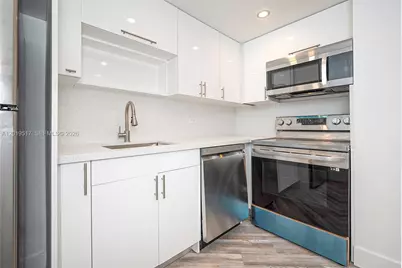801 Brickell Bay Dr #1662, Miami, FL 33131 - Photo 11