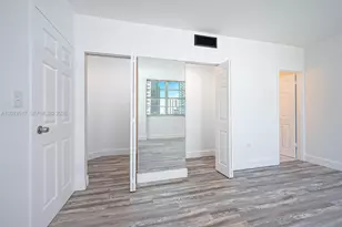 801 Brickell Bay Dr, Miami, FL 33131 - Photo 9