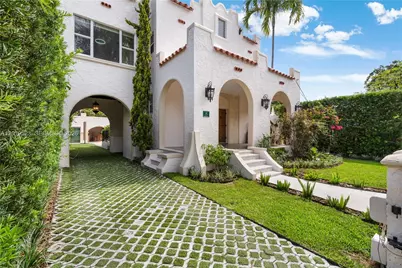 31 NE 46th St, Miami, FL 33137 - Photo 13