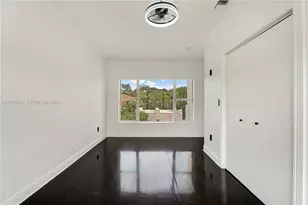 31 NE 46th St, Miami, FL 33137 - Photo 37