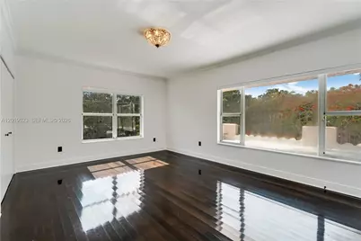 31 NE 46th St, Miami, FL 33137 - Photo 27