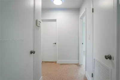475 S Shore Dr, Miami Beach, FL 33141 - Photo 19