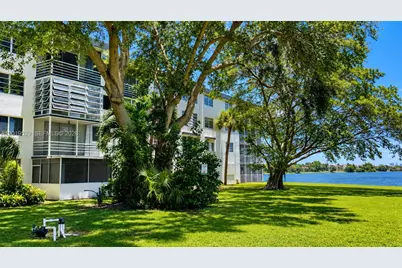 447 NE 195th St #117, Miami, FL 33179 - Photo 5