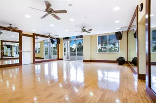 19501 W Country Club Dr, Aventura, FL 33180 - Photo 31