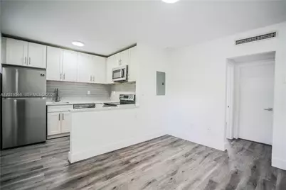 1950 NW 2nd Ct #9, Miami, FL 33136 - Photo 3