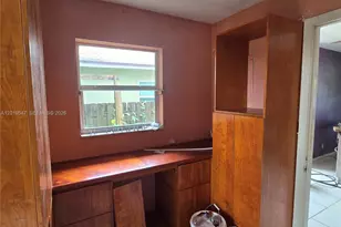 242 NW 7th Ave, Dania Beach, FL 33004 - Photo 19