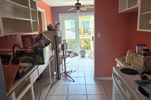 242 NW 7th Ave, Dania Beach, FL 33004 - Photo 17