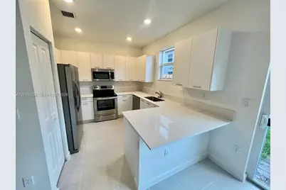 12722 NW 23rd Pl, Miami, FL 33167 - Photo 13