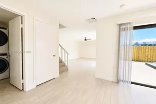 824 Blue Ridge Cir, West Palm Beach, FL 33409 - Photo 3