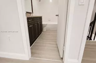824 Blue Ridge Cir, West Palm Beach, FL 33409 - Photo 11