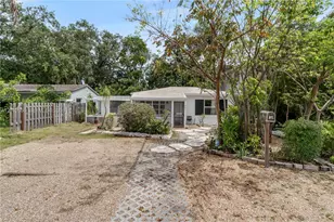 841 SW 11th Ct, Fort Lauderdale, FL 33315 - Photo 1